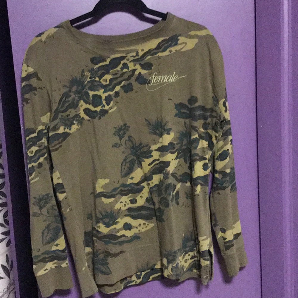 Nike camo force is female Longsleeve
